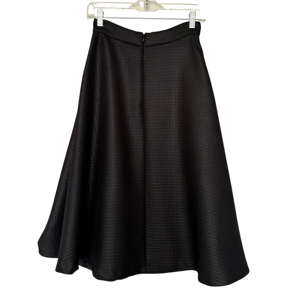 Banana Republic High Waist Black Textured A-Line Flared Skirt Size 2 - Picture 4 of 6
